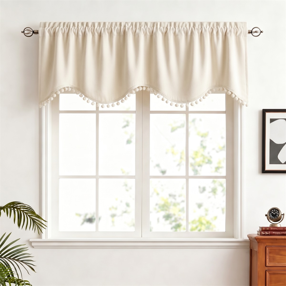 Blackout Curtain Thick - Бежевая бархатная ламбрекен-штора с отделкой из